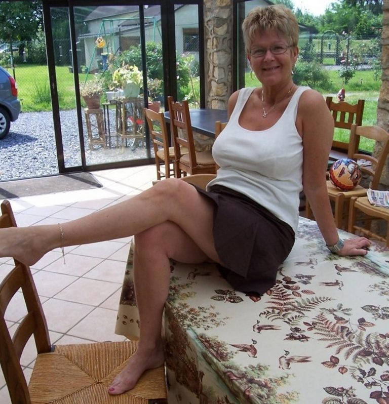 Sanja – ekstra baba sa ekstra moćima